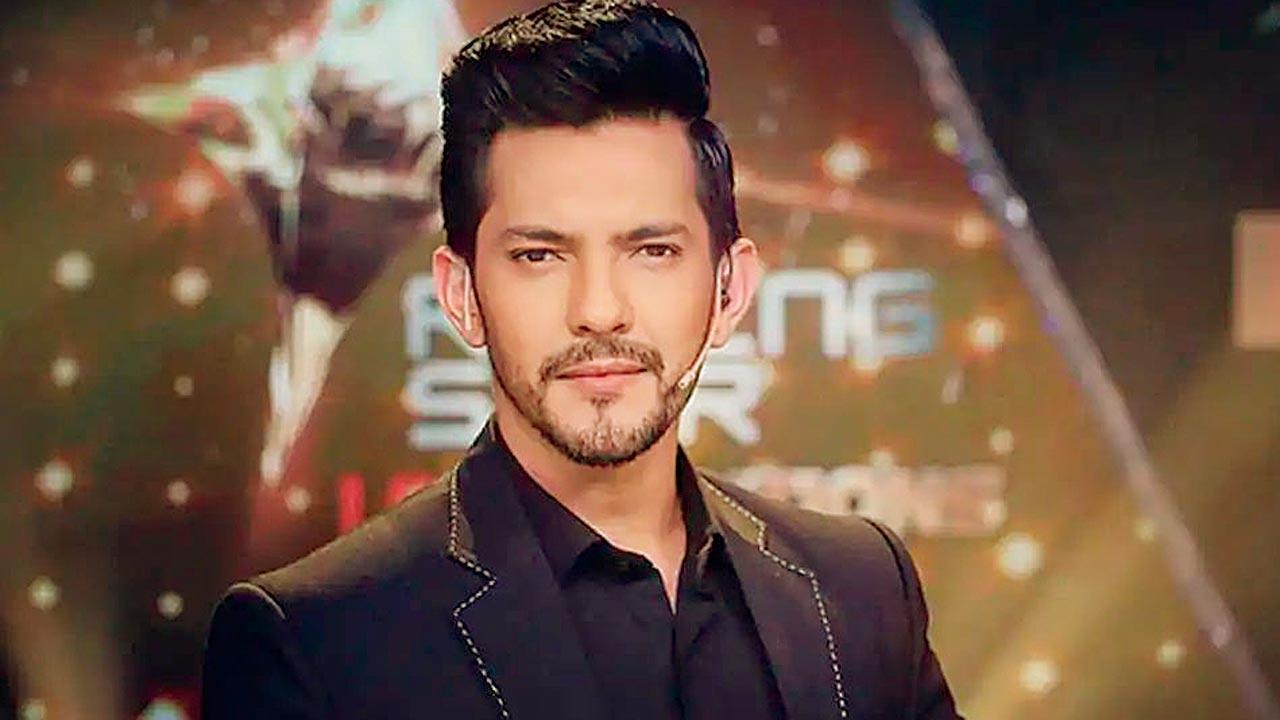 Aditya Narayan resumes Indian Idol 12 shoot in Daman, post COVID-19 recovery