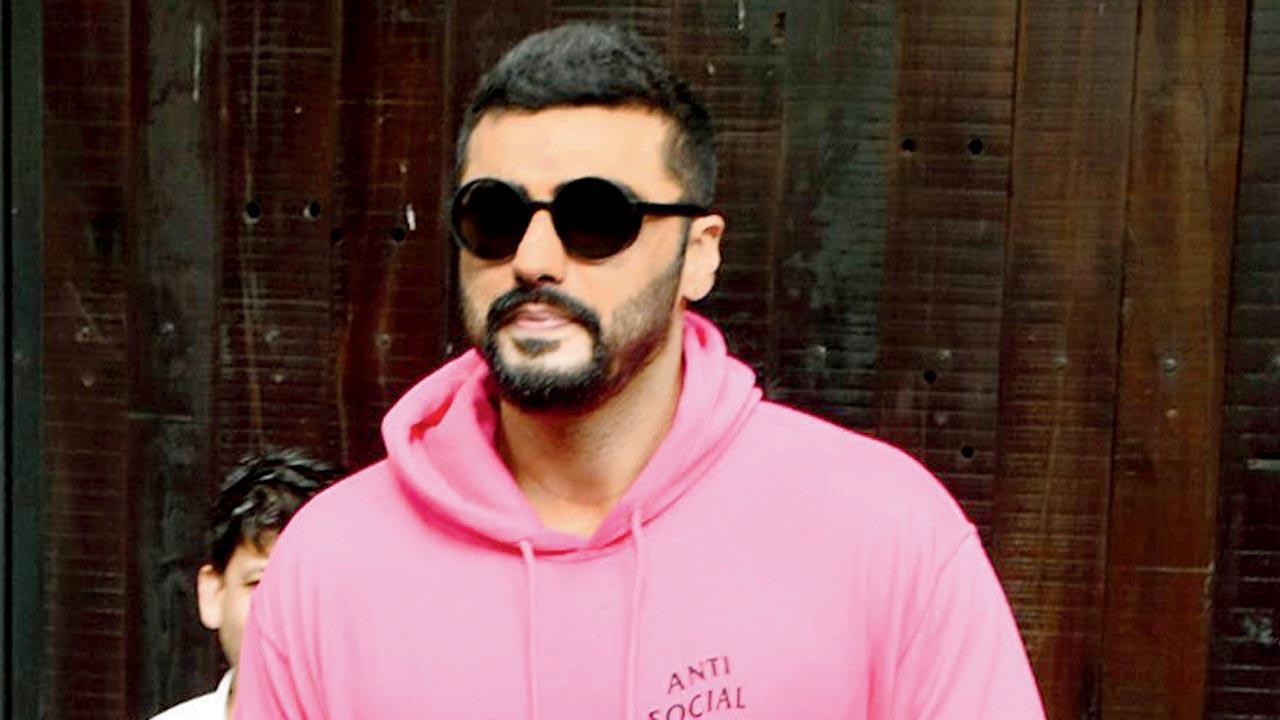 New wheels! Arjun Kapoor welcomes an all new swanky ride home
