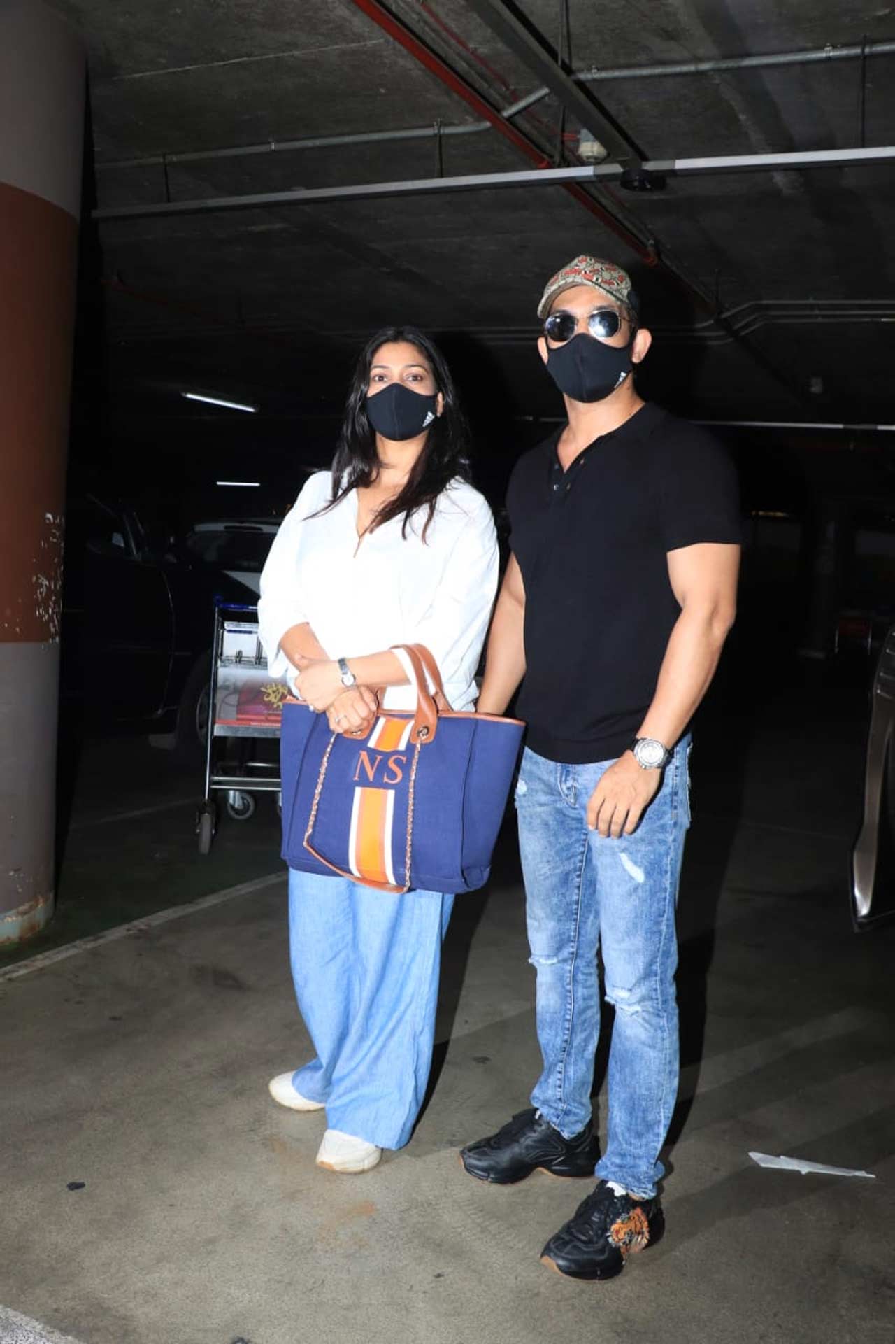 Arjun Bijlani was also clicked at the airport with his wife and daughter.