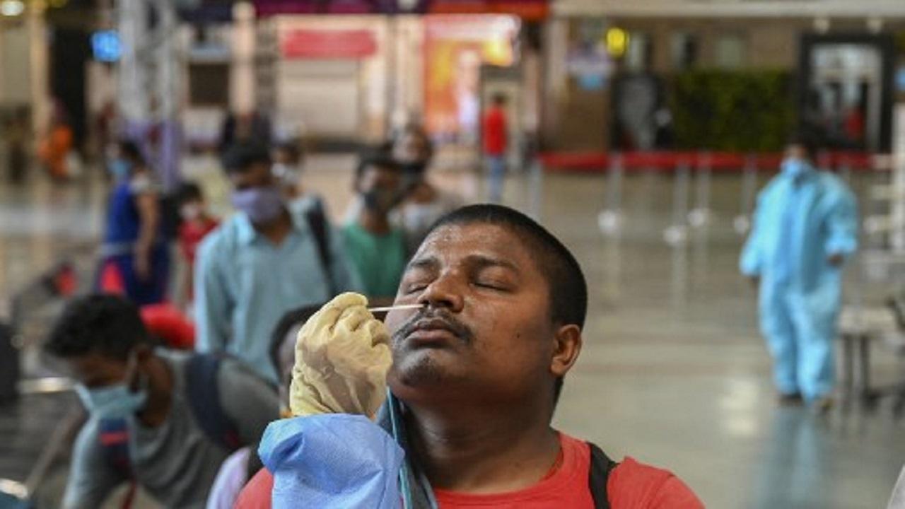 Biggest spike of 2.34 lakh COVID-19 cases in India, 1,341 deaths in 24 hours