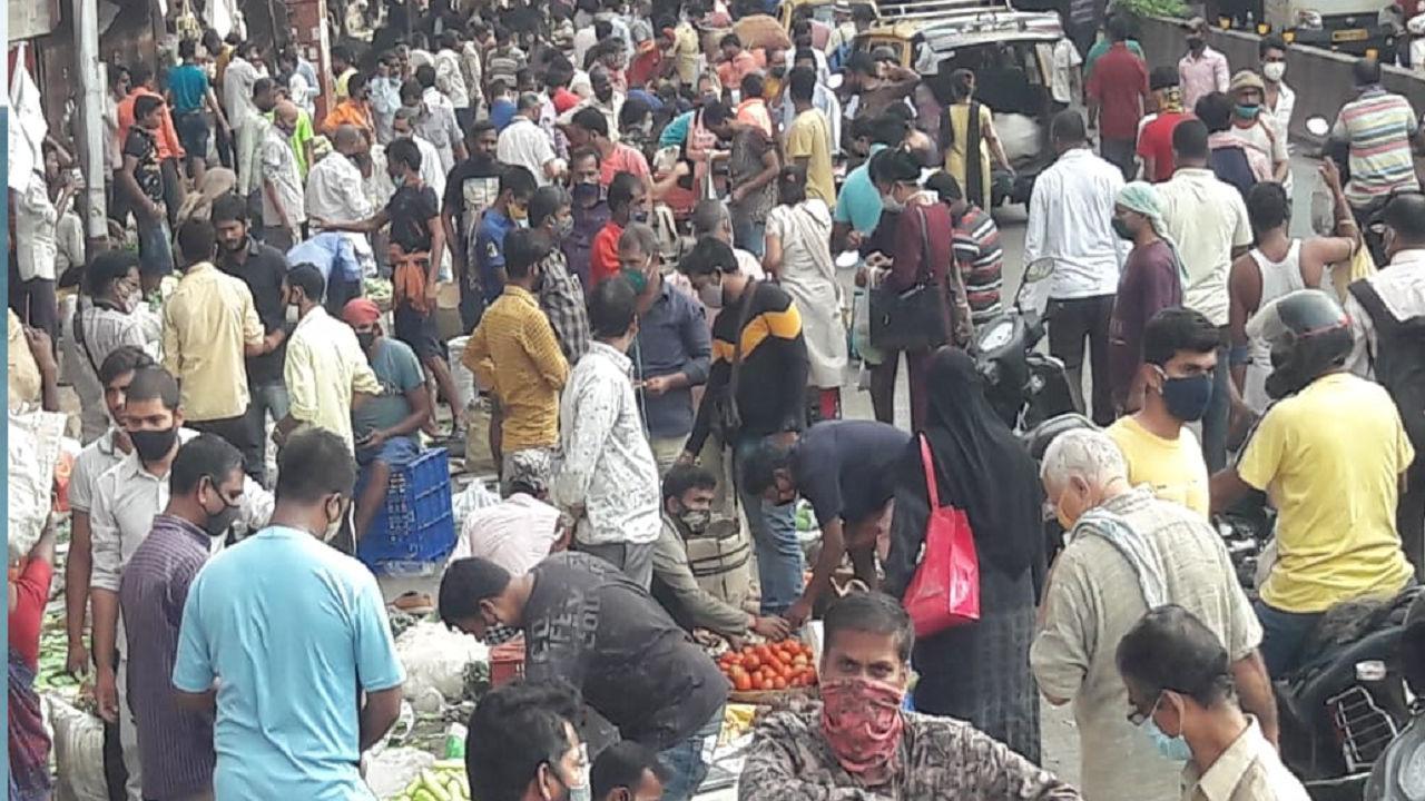 India reports 93,249 new COVID-19 cases, highest since September 2020