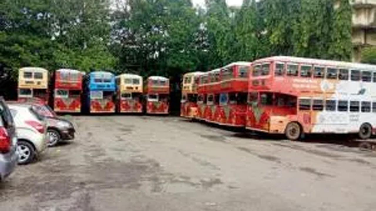 ‘BMC should help BEST procure 200 double-deckers’ 