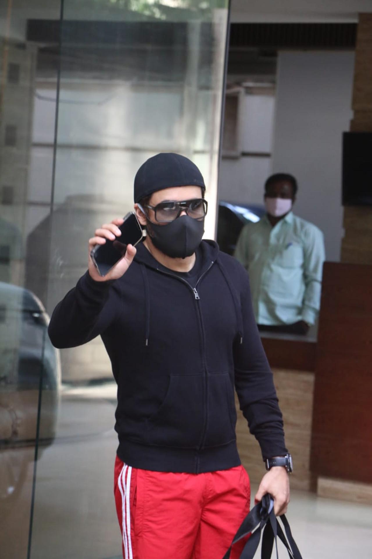 Emraan Hashmi was snapped in Bandra, Mumbai. He opted for red athleisure shorts, black jacket. The actor's recent release - Mumbai Saga is out on Amazon Prime Video from April 27.