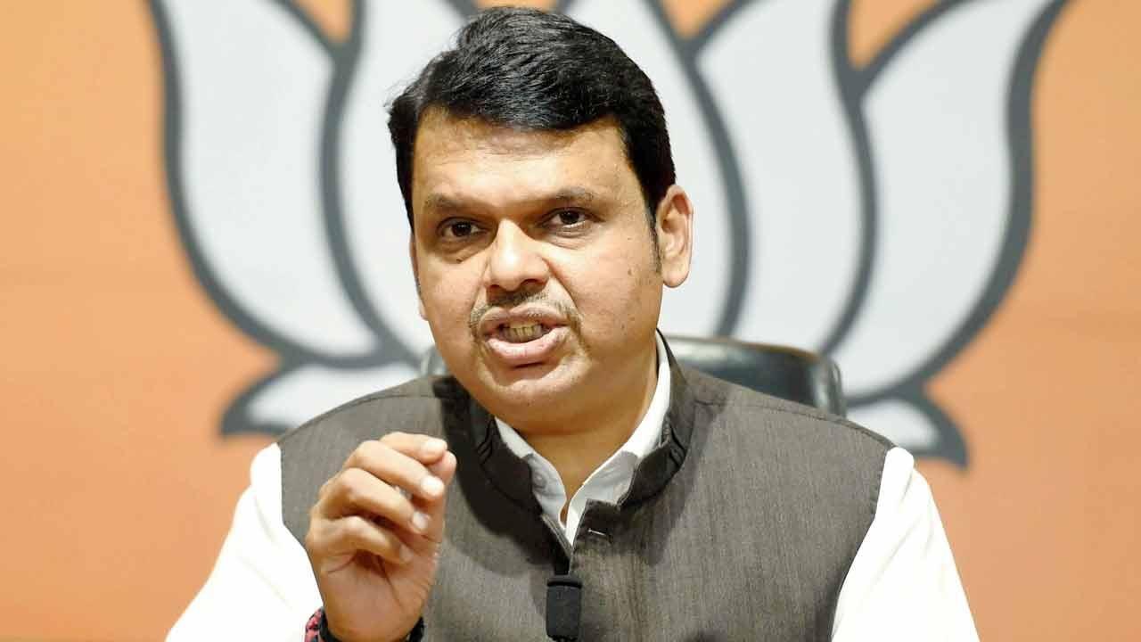 Maharashtra government should announce financial package for the distressed: Devendra Fadnavis