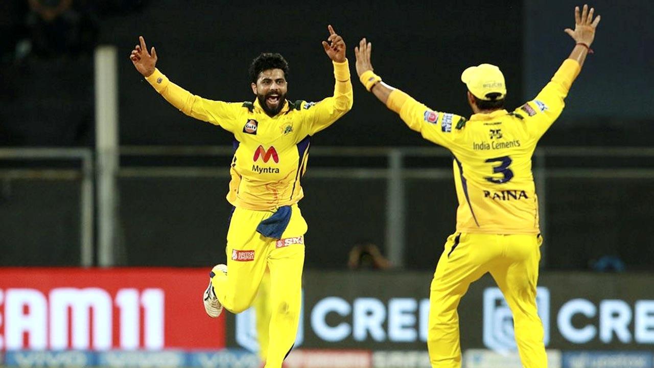 Watch video: 'Sir' Ravindra Jadeja celebrates 4 catches in style; gestures making a call
