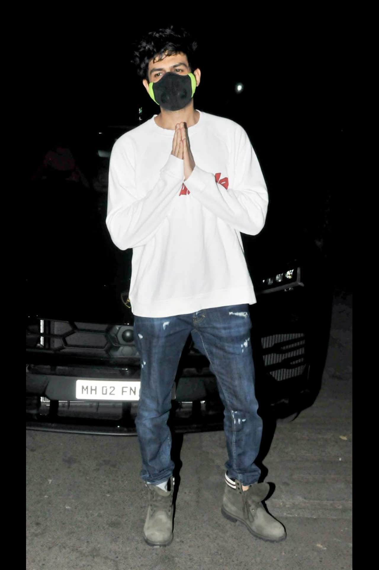 Kartik Aaryan, who became a proud owner of a luxury four-wheeler, posed with the new addition in his car collection, when snapped in the city.  On the work front, Kartik Aaryan has Bhool Bhulaiyaa 2, Dosatana 2 and Dhamaka. 