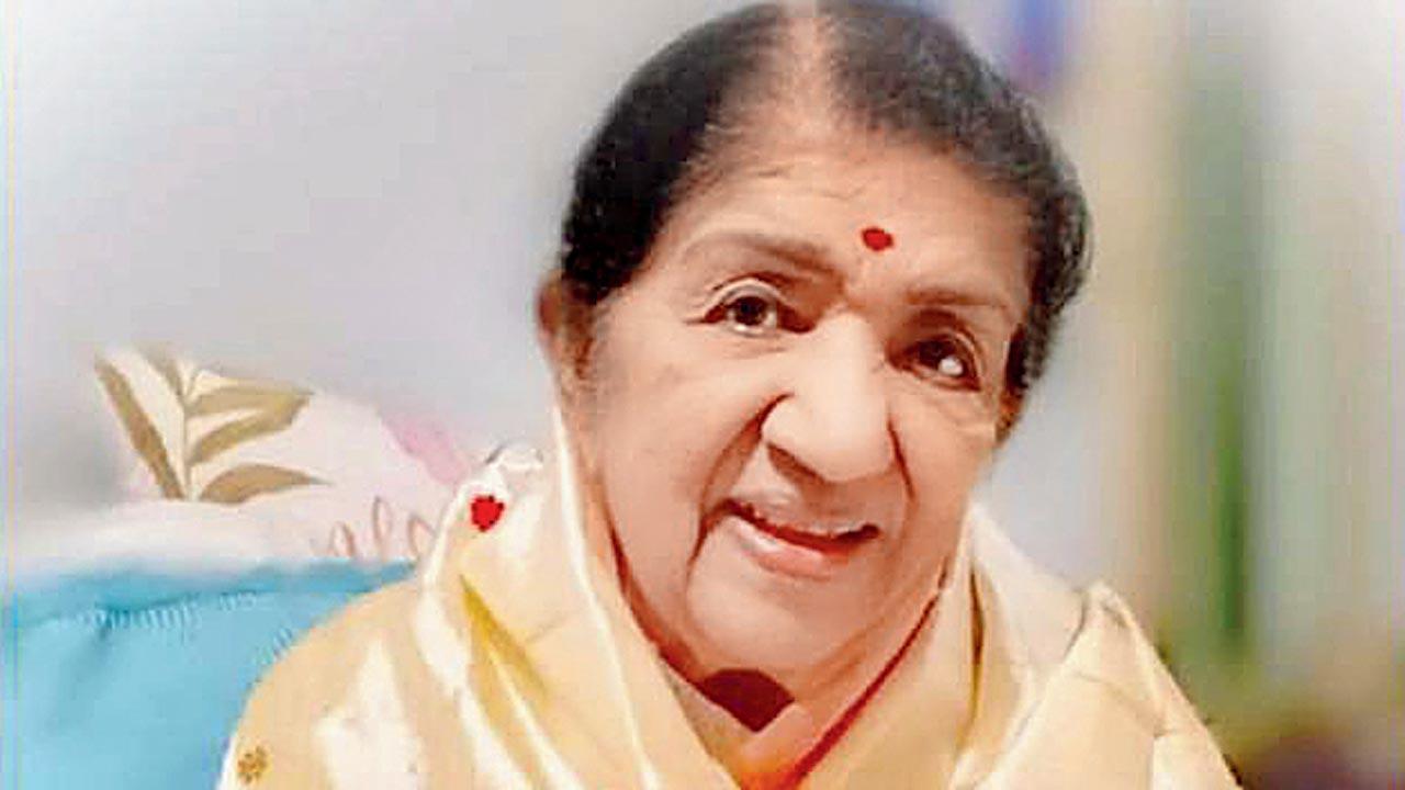 Festive gift! Legendary singer Lata Mangeshkar launches new album