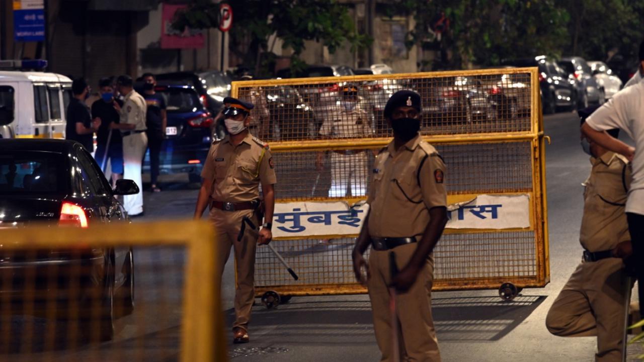 COVID-19 surge: Police issues prohibitory orders in Mumbai