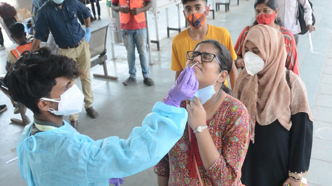 Maharashtra records biggest single day jump of 68,631 new COVID-19 cases