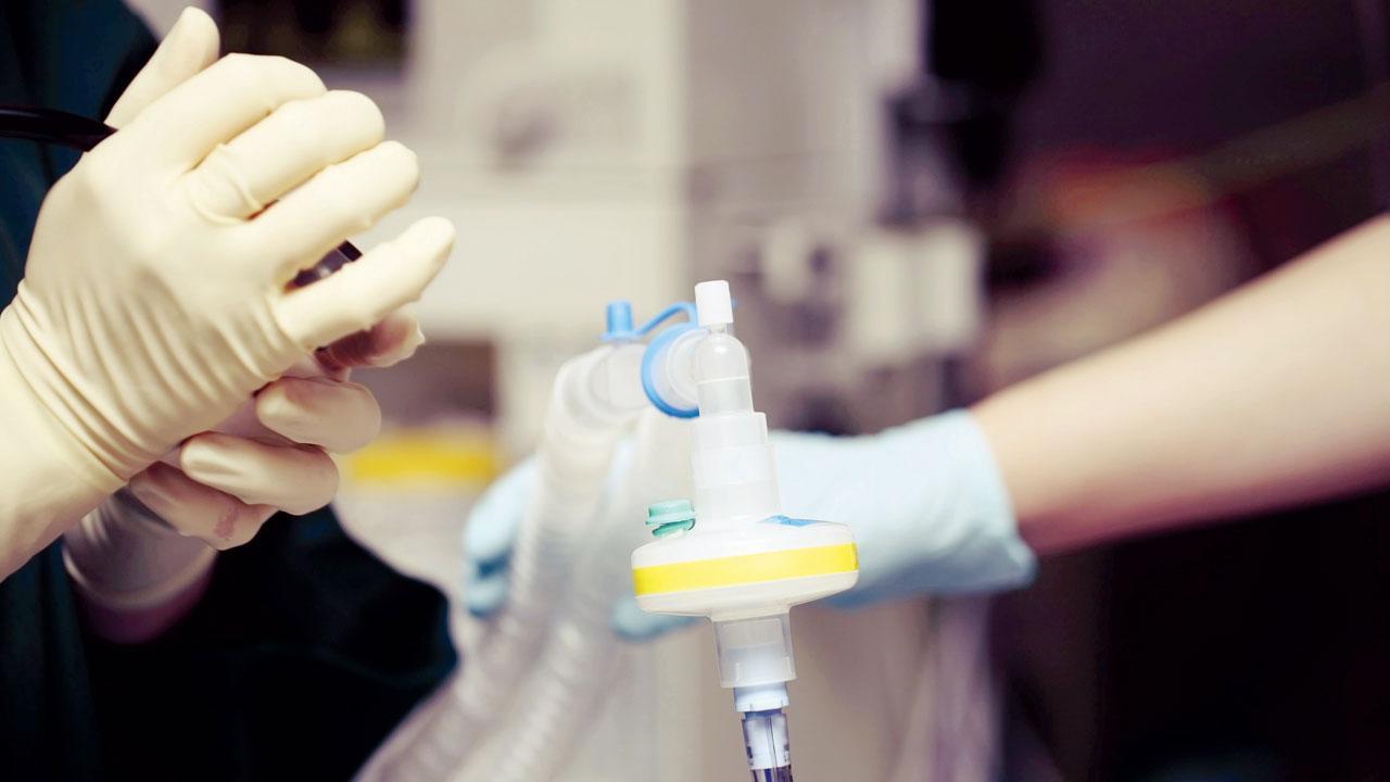 Maharashtra: Oxygen leaks at hospital, staff saves 14 patients