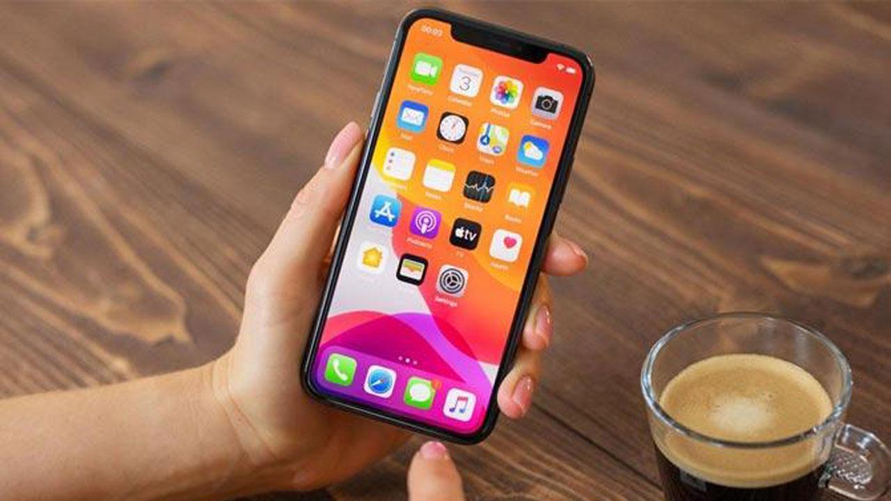 Smartphone camera can help doctors measure pulse, breathing rate