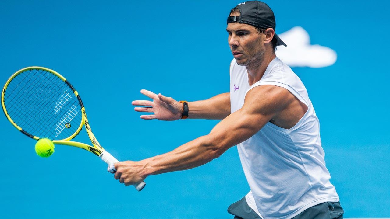Daniil Medvedev's COVID-19 case leaves Rafael Nadal and Co with anxious wait