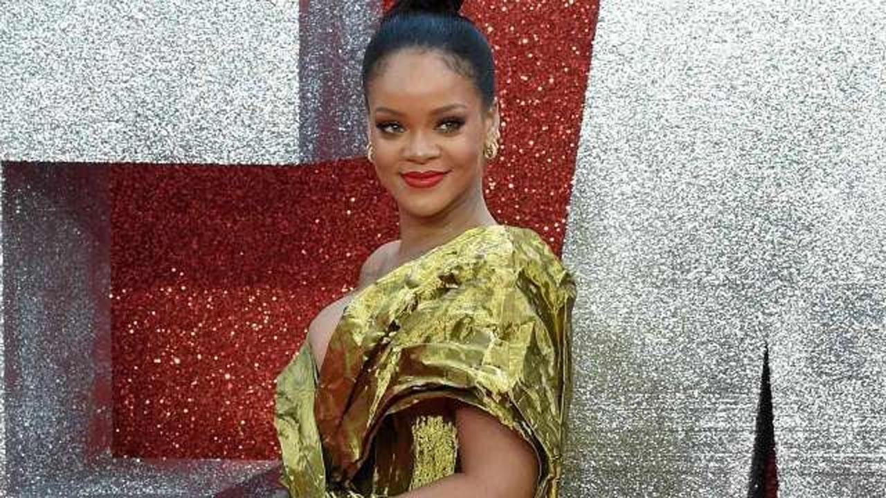 Man asks protester for her Instagram without realising it's Rihanna