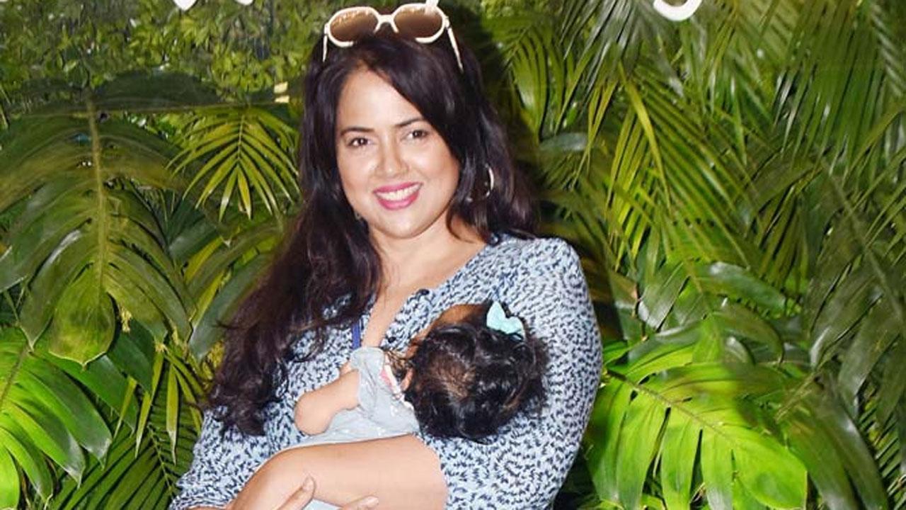 Sameera Reddy's children, husband test positive for COVID-19