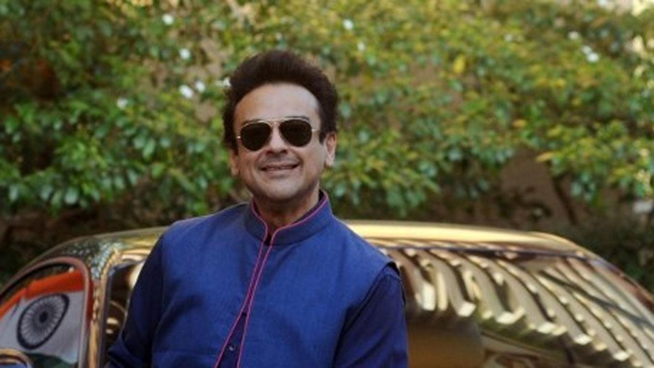 Adnan Sami gets the COVID-19 vaccine, encourages netizens
