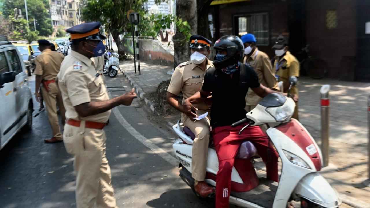 Maha home minister warns of action against COVID-19 curbs violation