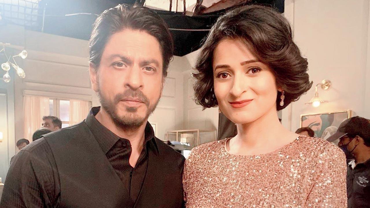 Shah Rukh Khan shoots for a commercial, takes out time from Pathan shoot