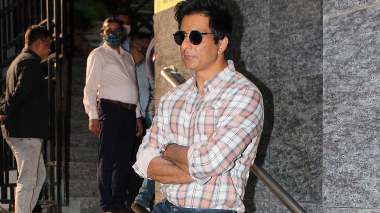 Sonu Sood thanks Telangana police for nabbing fraudster using his name