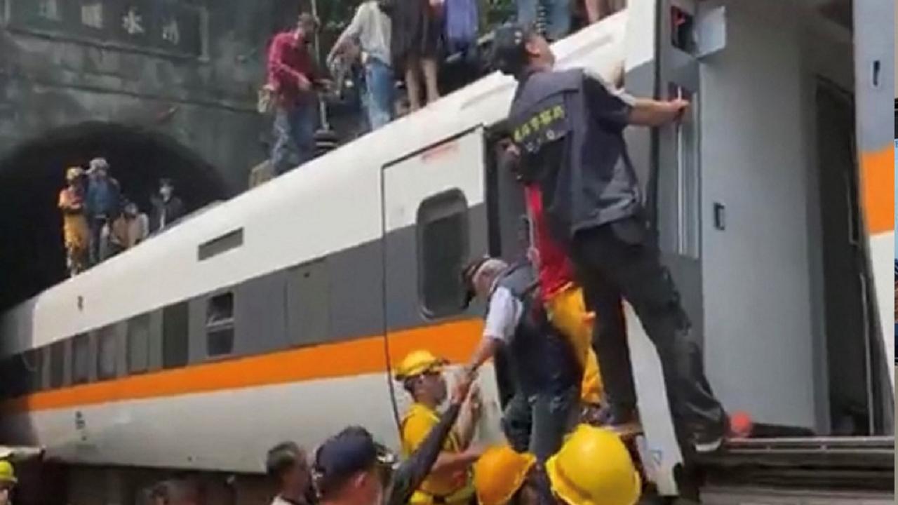 41 killed in Taiwan train derailment