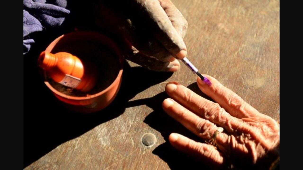 Amid turmoil, polling ends with 77.68 pc turnout in West Bengal
