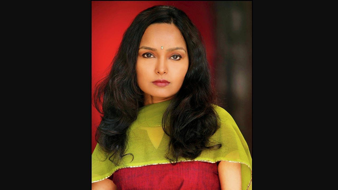 Telly Tattle: I play a crude women, who is obsessed with money, says Ananya Khare