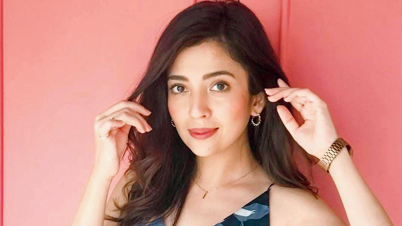 Telly Tattle! Barkha Singh to play con bride; Himansh Kohli's new music video