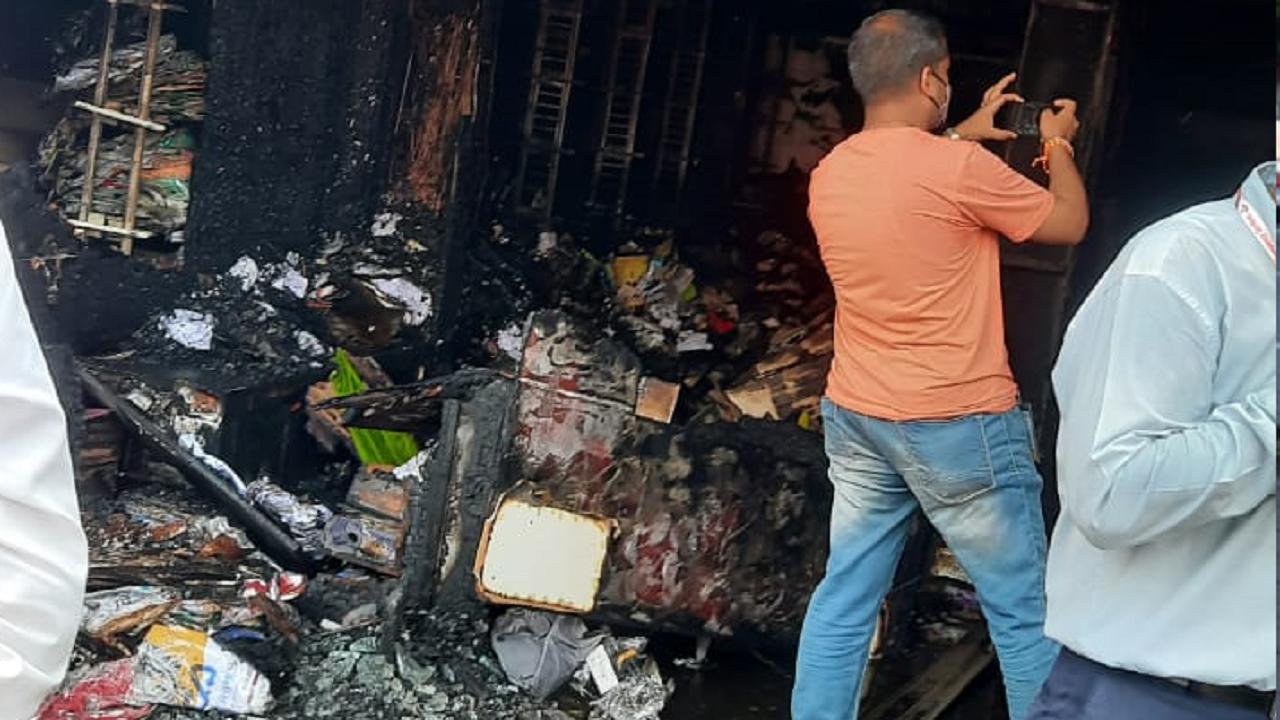 Thane: Fire in market in Dombivli, no report of injury Pic/Shilpa Bhanushali