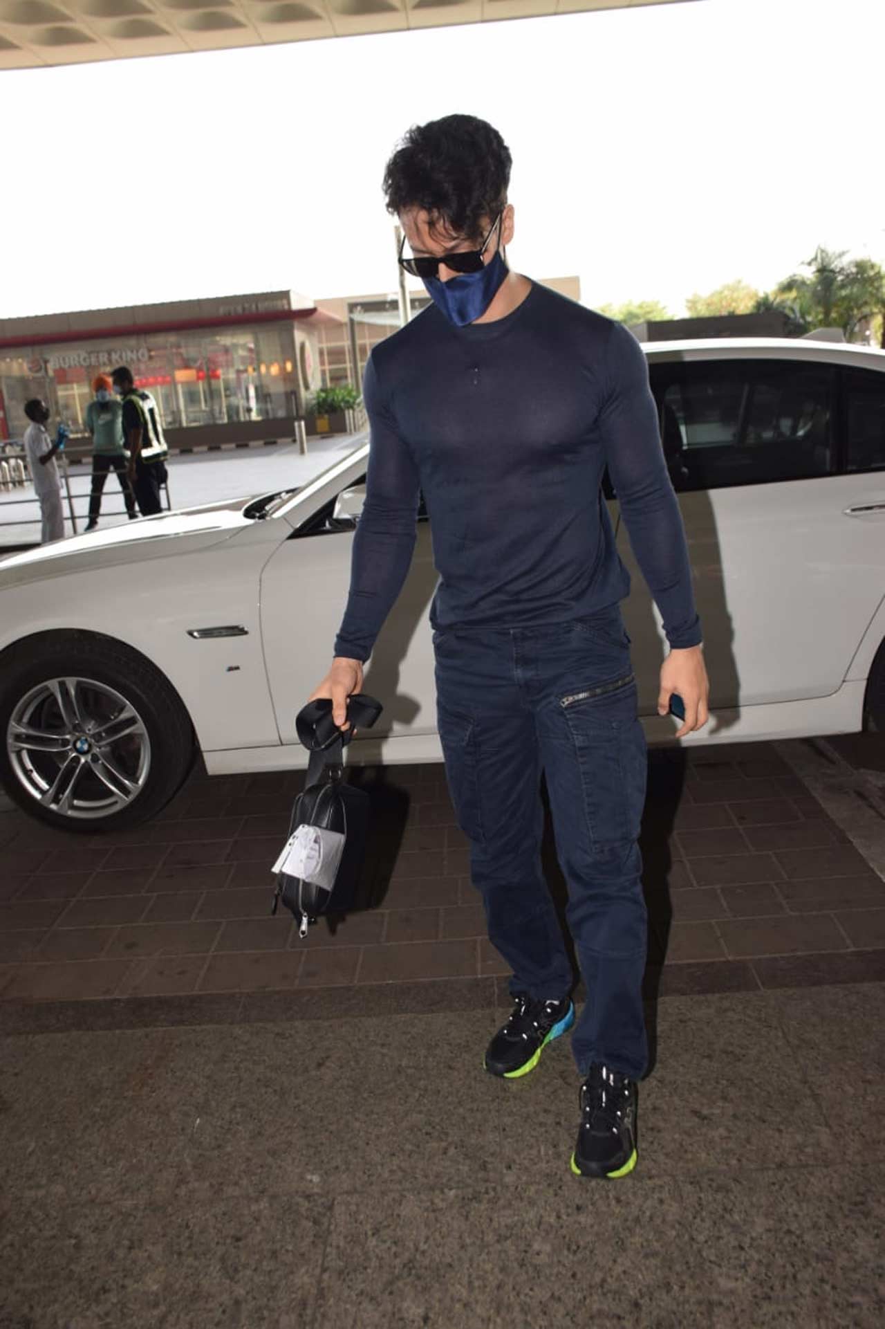 Airport Look: Ranbir Kapoor wears an expensive T-shirt once worn