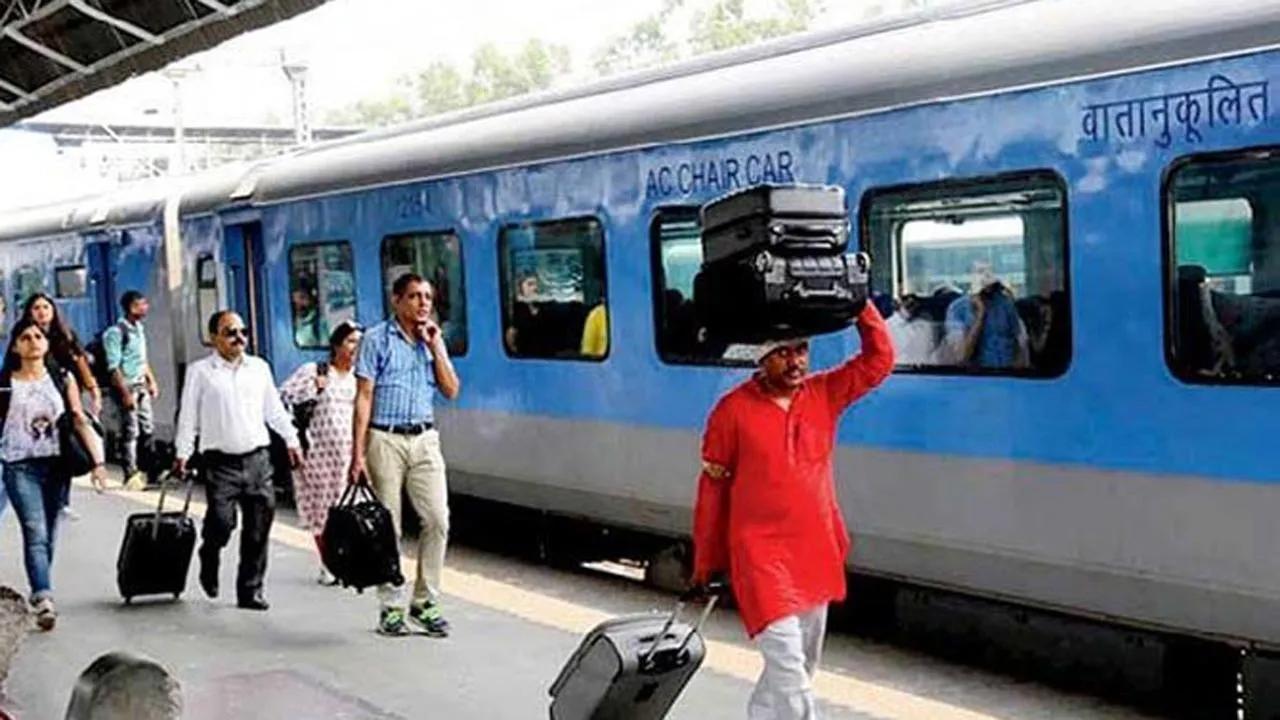 COVID-19 positive woman travels from Vadodara to Mumbai via train, booked