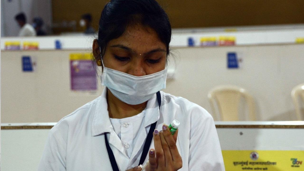 Patients in Pune asked by hospitals, COVID care centers to arrange Remdesivir injection from outside
