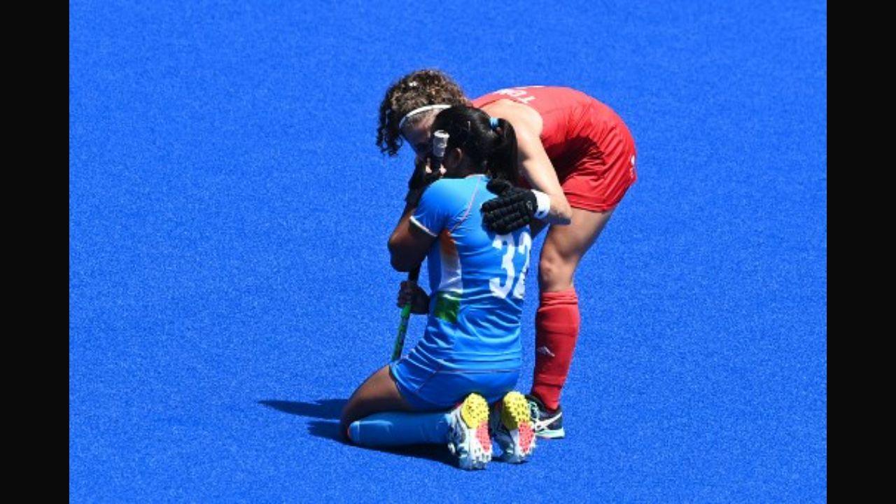 In one of their most successful hockey campaigns at the Olympics, the Indian women’s hockey team reached the semifinals but lost it narrowly to Argentina with a 2-1 scoreline. The team, which played the bronze medal match next against Great Britain lost out on a medal, but the sporting spirit displayed by the English side after the match caught many eyes. In this photo, India's Neha Goyal is seen being comforted by Great Britain's Susannah Townsend after India were defeated 4-3 in the women's bronze medal match at the Tokyo 2020 Olympic Games, at the Oi Hockey Stadium in Tokyo, on August 6, 2021. Photo: AFP 