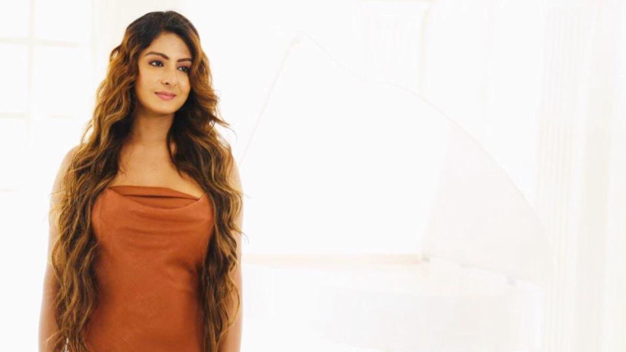 Actress Aarti Saxena shines bright in her new music video, reveals what's  next for her!