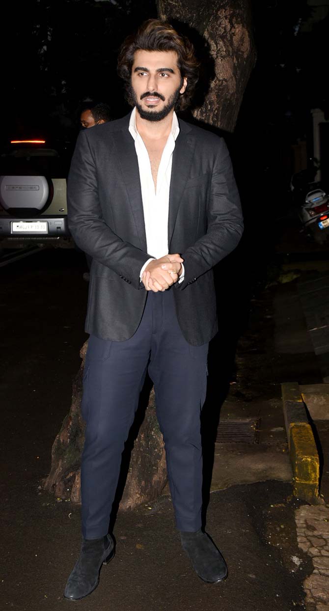 Arjun Kapoor, who is also Rhea Kapoor's cousin, was clicked looking happy and ready to party at uncle Anil Kapoor's residence in Juhu, Mumbai. The actor is also gearing up for his next film, Bhoot Police, a horror-comedy.