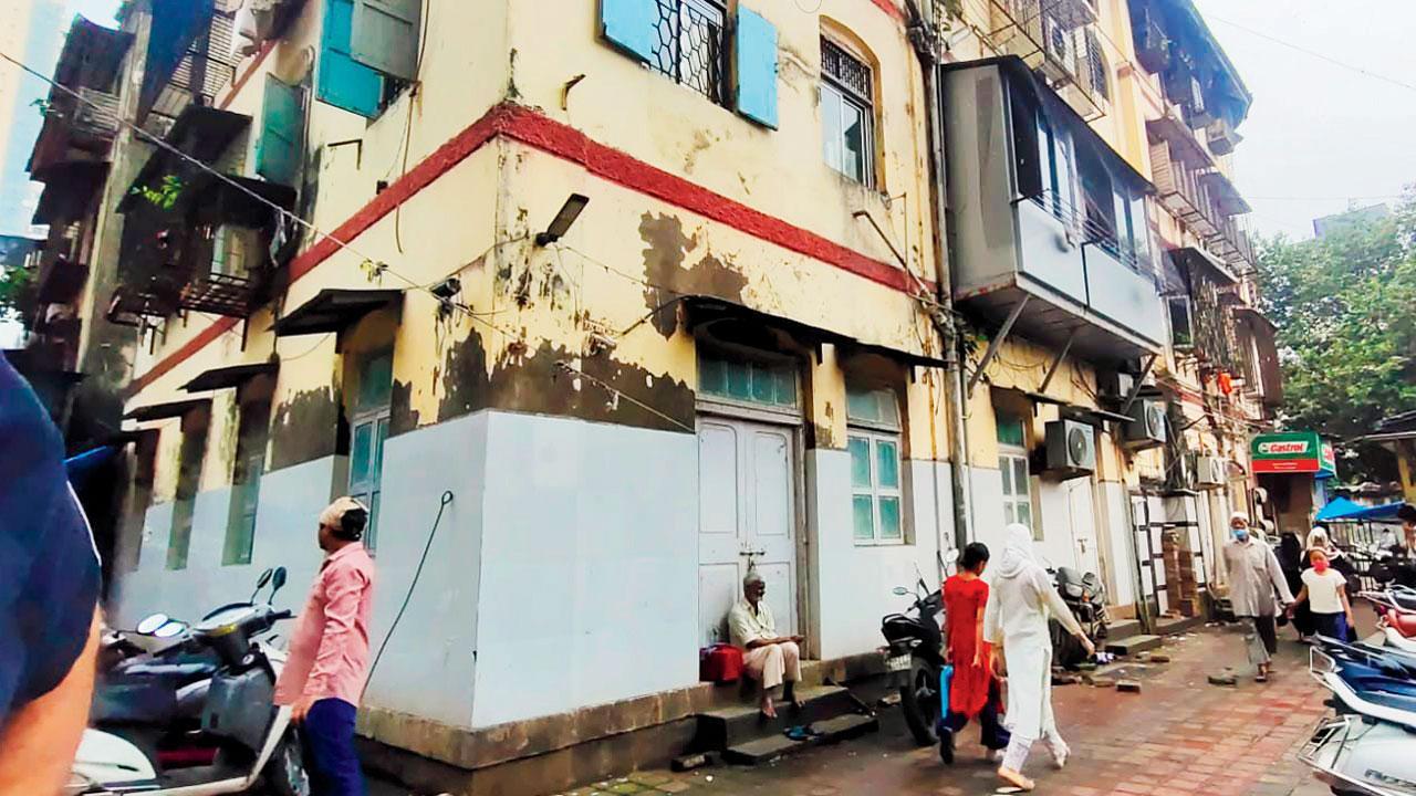 Mumbai: BMC-run school being used as a godown, RTI response shows