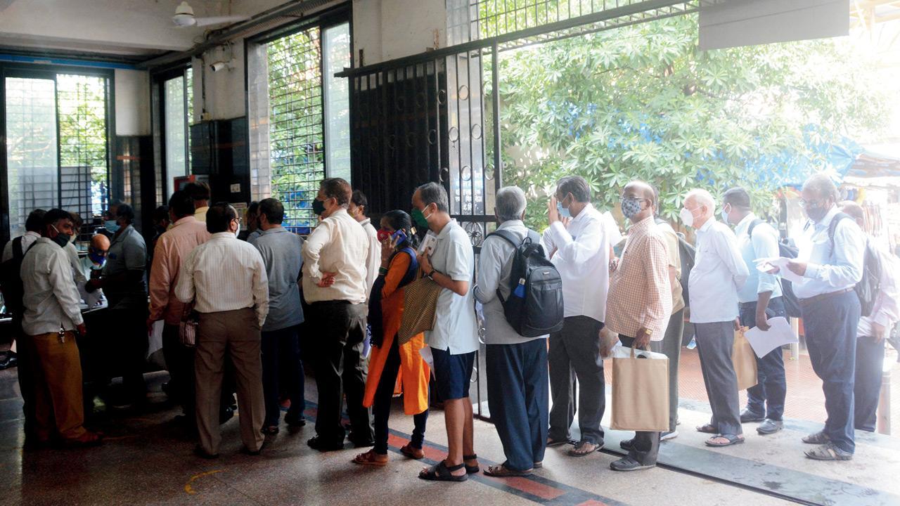 Mumbai: Senior citizens make a beeline for local train passes