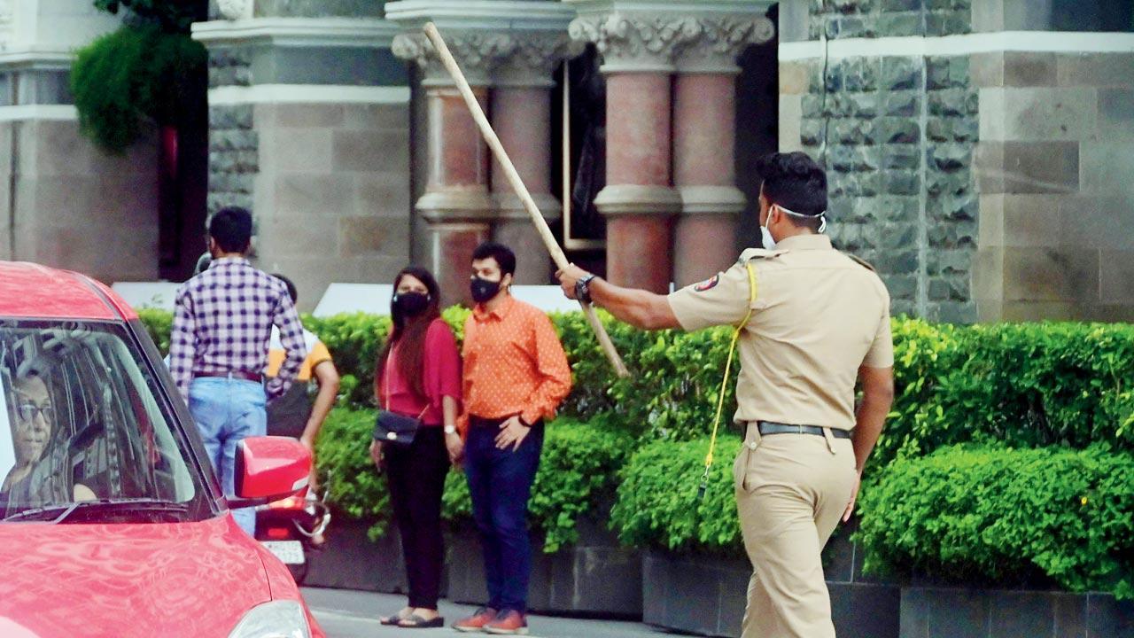 Mumbai: Cops act against 440 people to control street crime, crowding