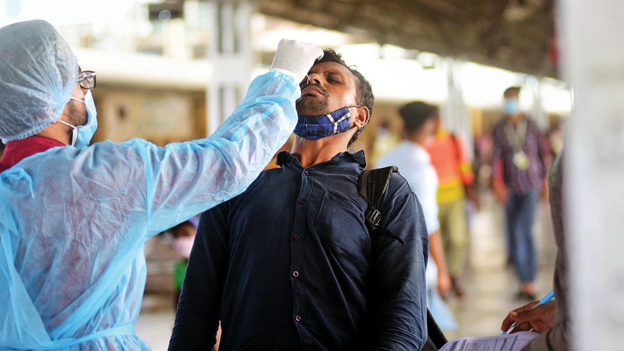 Mumbai: Get tested, BMC urges citizens as third wave threat looms