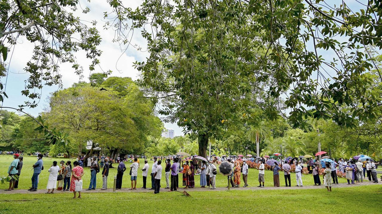 Covid-19: Cases rise as Delta variant spreads rapidly in Sri Lanka