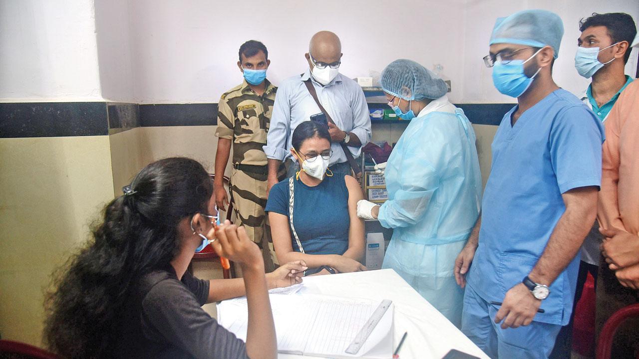 Mumbai’s TPR rises to 1 per cent, Covid-19 cases drop marginally