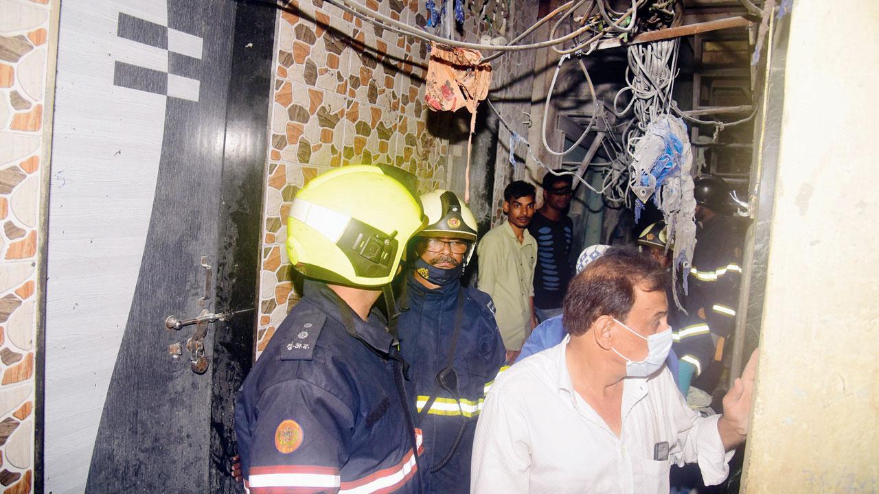Mumbai: Dharavi slum fire leaves 17 people injured, five with critical burns