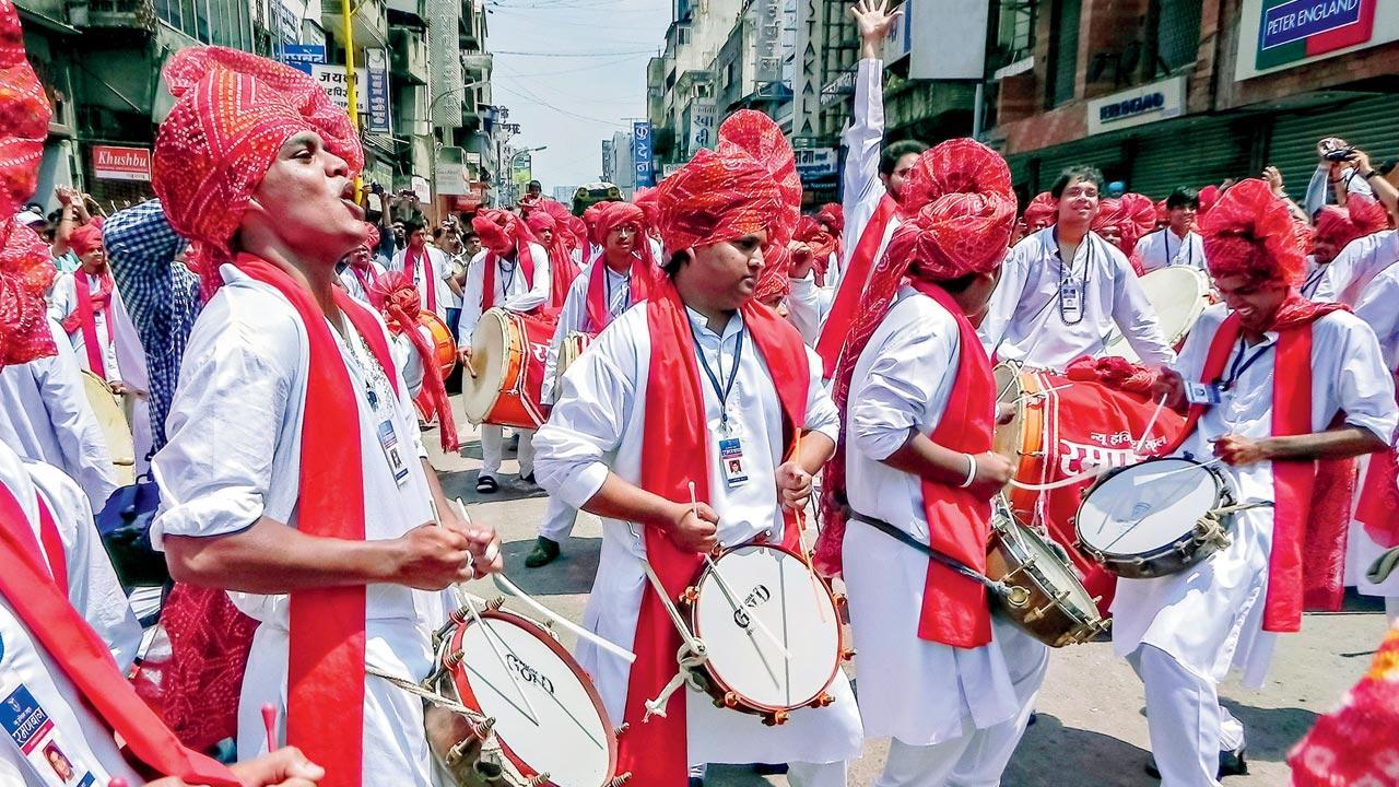 Ganeshotsav 2021: Dhol tasha troupes, musicians in Mumbai face another bleak year