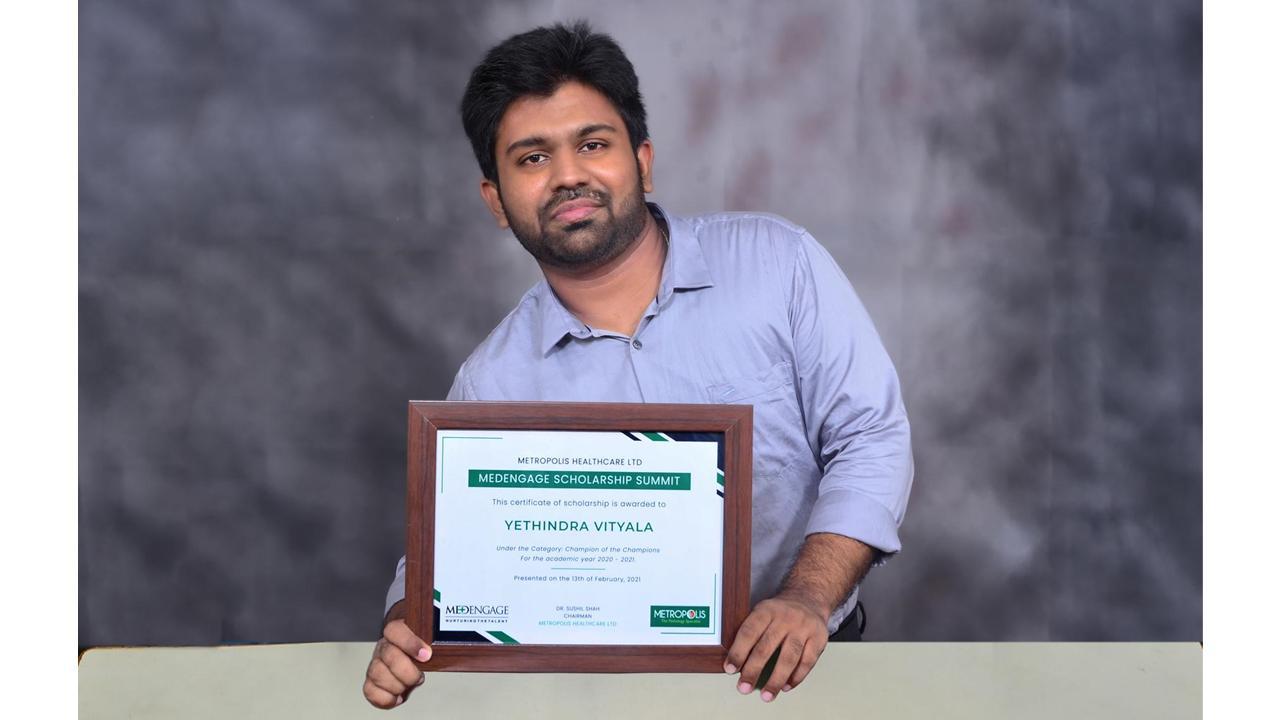 Dr Vityala Yethindra awarded with Metropolis MedEngage 2021 for best research paper