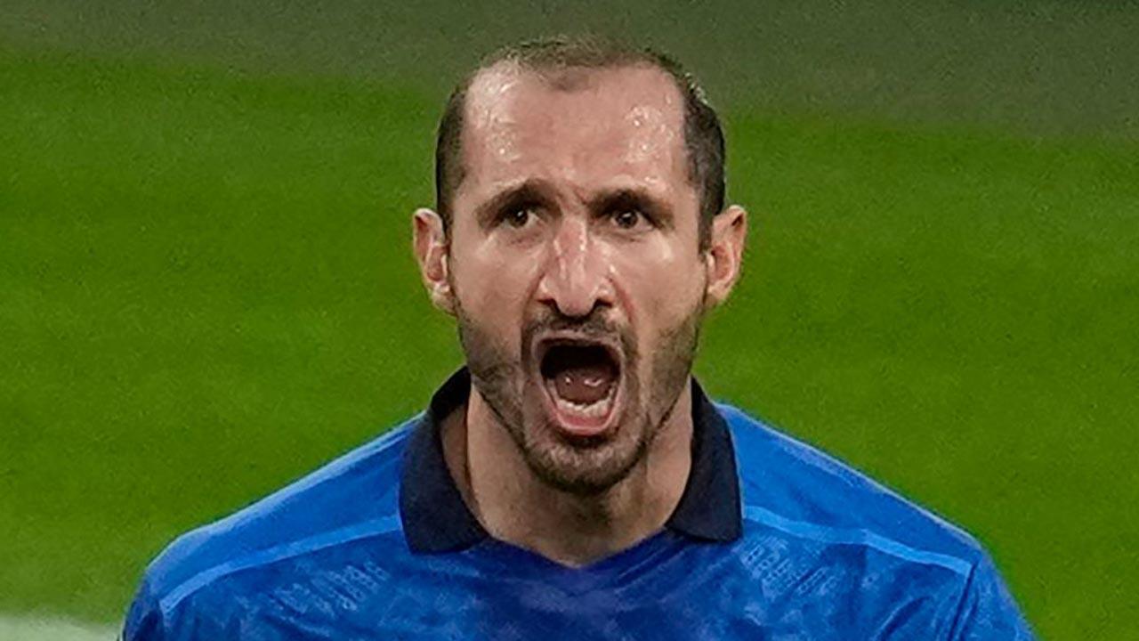 Giorgio Chiellini signs new Juventus contract, to stay with club until 2023