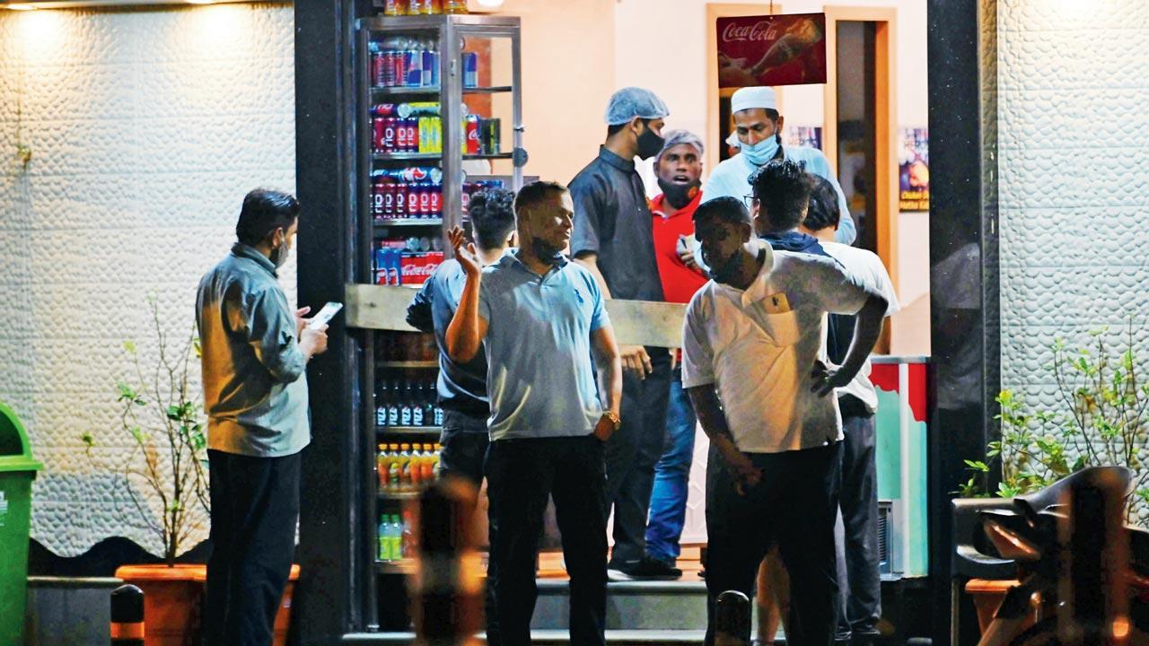 Give Mumbai doses first, then make vaccination must: Restaurateurs to Maharashtra govt