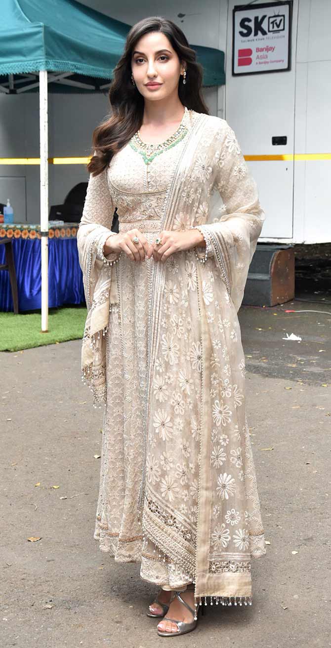 Nora Fatehi looked pretty in a beige salwar kameez when spotted at Filmcity. The actress will play the role of a spy named Heena Rehman.