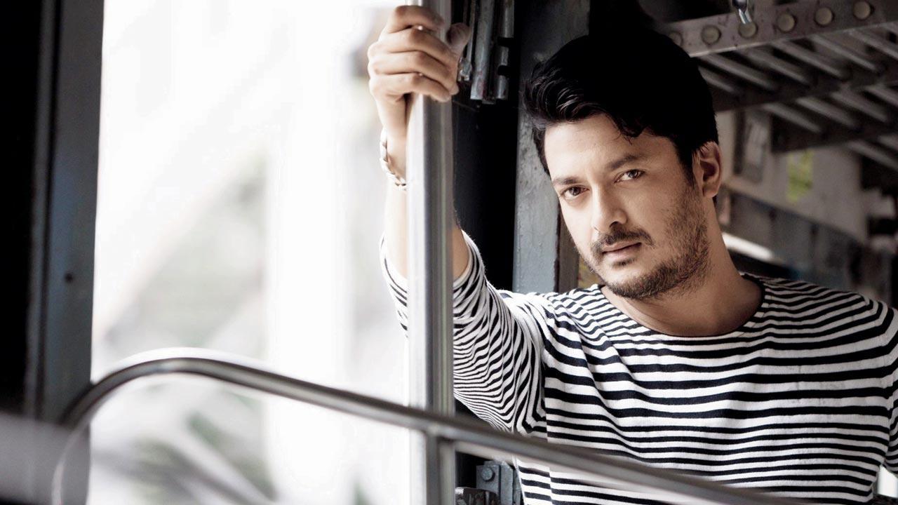 Ki cholchey, Tollywood? 