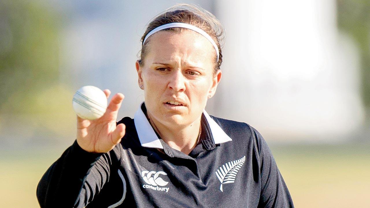New Zealand pacer Tahuhu survives cancer scare