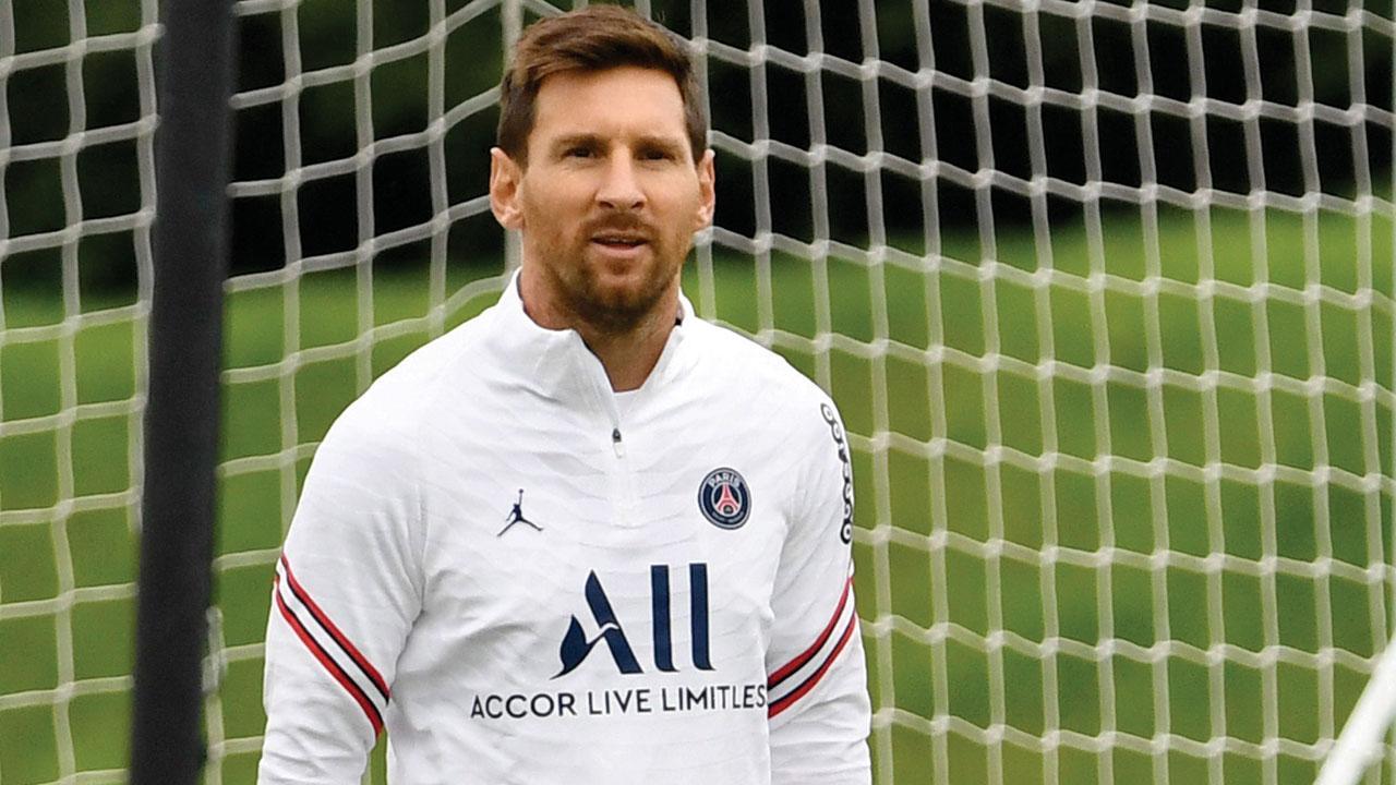 Messi close to PSG debut