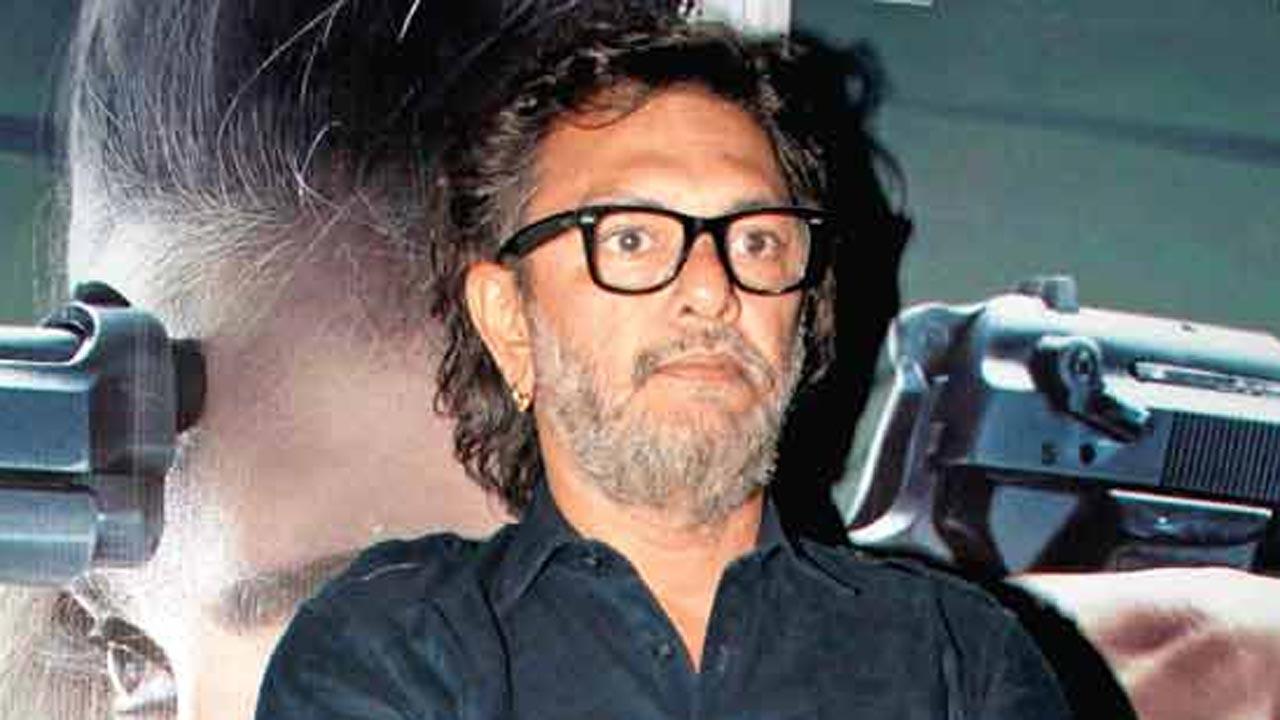 Rakeysh Omprakash Mehra shares unheard story about Big B from his debut book 'The Stranger In The Mirror'