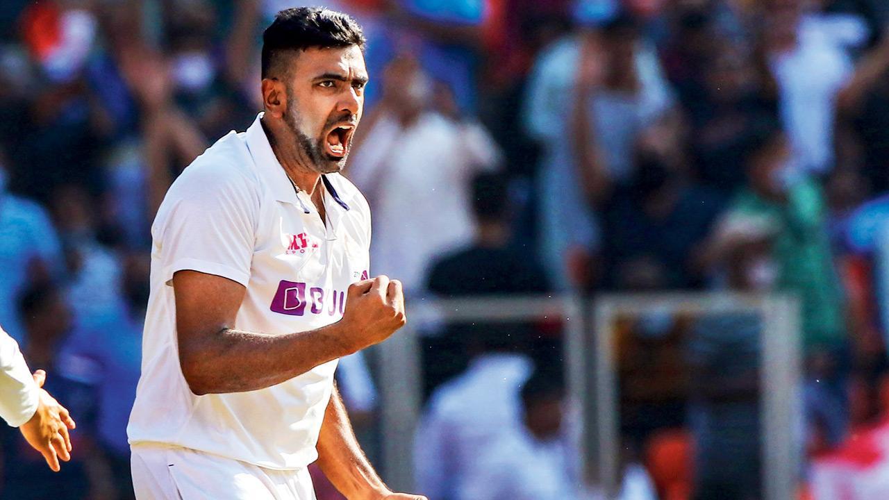 Tail gets long with Ashwin around: Bhajji